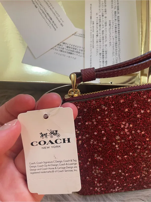 NWT COACH Glitter Star Wristlet Pouch in Red - Image 4