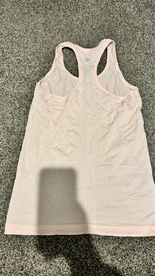 Lululemon Swiftly Tech Racerback Tank Top 2.0 Hip Length - Image 2