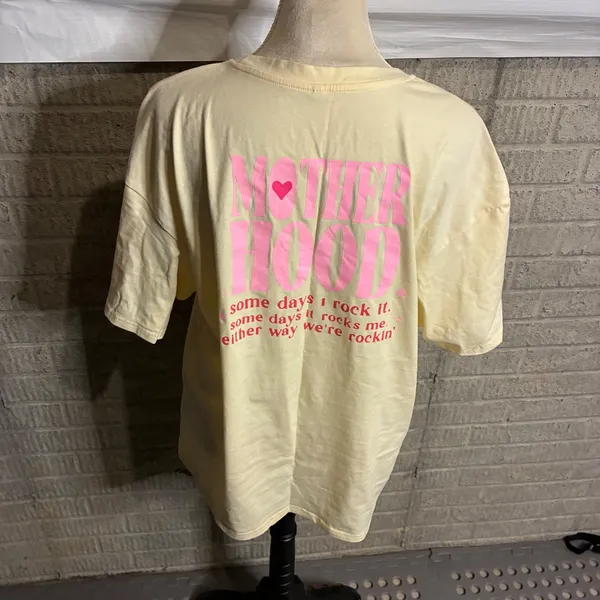 Mother Hood Graphic Tee Shirt Women's XL Yellow Pink‎ Graphic Print - Image 2