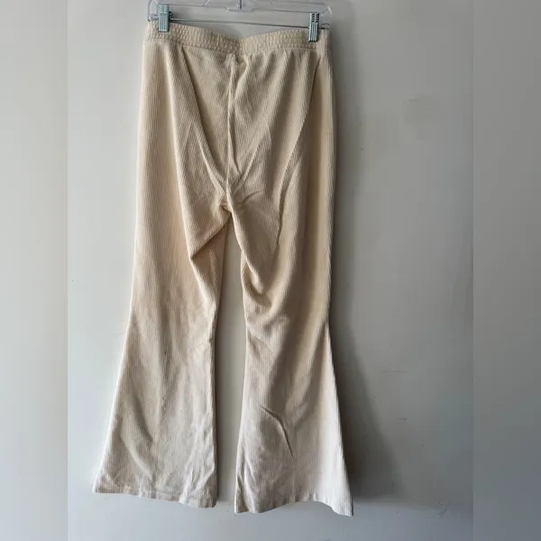 Aerie Groove-On Rib Velour Flare Pants‎ in Soft Oat - Image 6