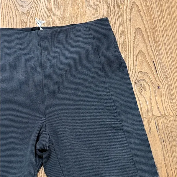 lululemon‎ athletica softstreme flared gray Flared Leggings size 10 - Image 4