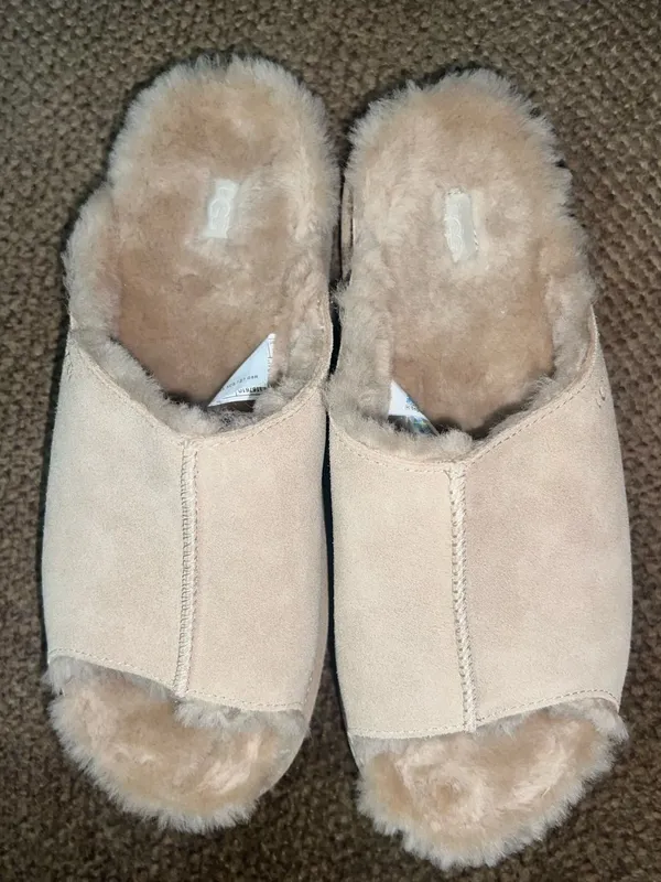 UGG Greenport Sand Slide Women’s size 11 slippers shoes Lounge - Image 3