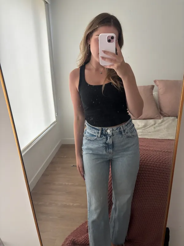 High-Waisted ZARA Jeans - Image 2