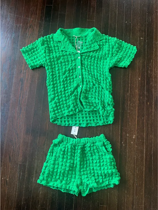 Love Riche Green Puffy Scrunch Matching Lounge Set - Image 2