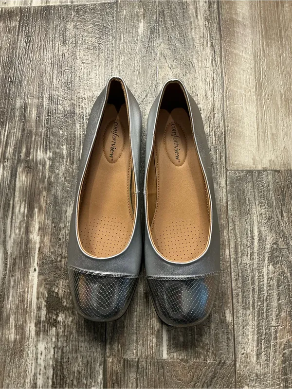 Comfortview Silver Ballet Flat with Silver Metallic Toe Size 10 Wide - Image 5