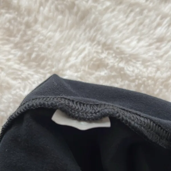 Aritzia TNA Black Biker Shorts - Image 4