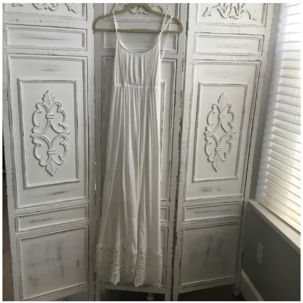 Motherhood Maternity Lace Hem Boho Maxi Dress in White size Small, NWOT - Image 12