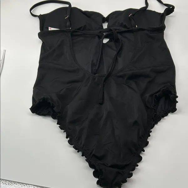 Elegant Black One - Image 13