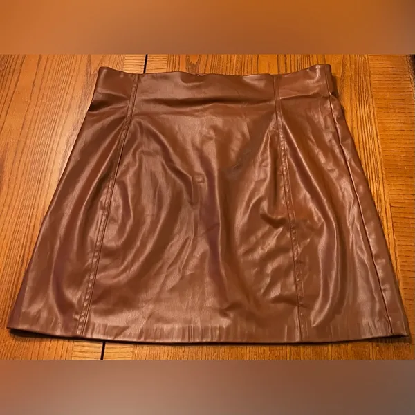 ZARA Brown Vegan‎ Faux Leather Pronounced Seams High Waisted Mini Skirt Size XXL - Image 10