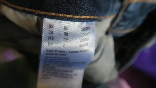 American Eagle Outfitters super stretch super low jegging AEO denim jeans in dark wash blue size 00 short. - Image 11