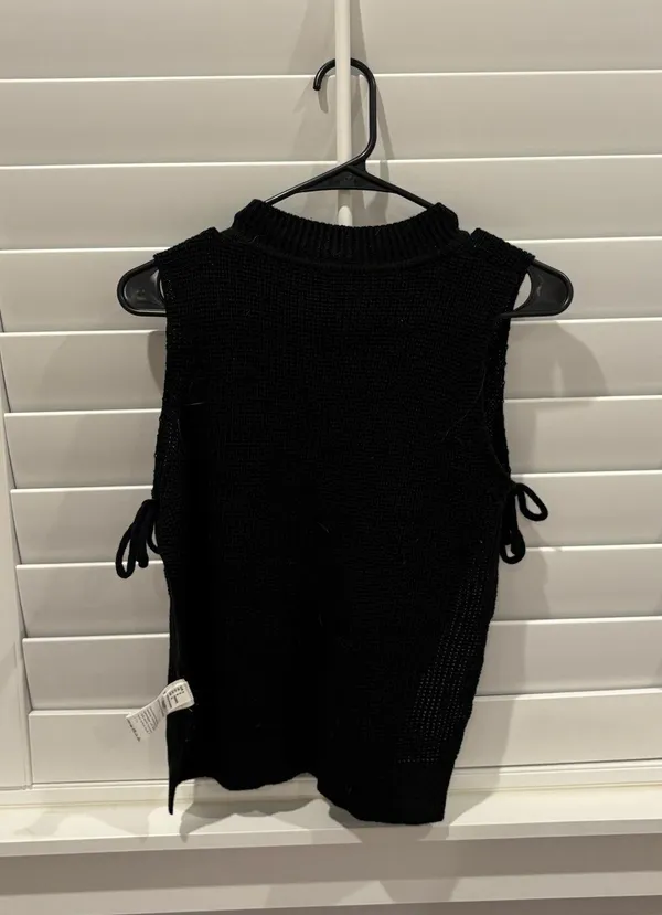 Black top Size XS - Image 2