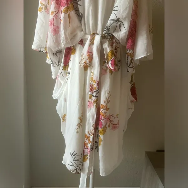 City Chic Beloved Wrap Dress Ivory Floral Knee Length Size 18 - Image 11