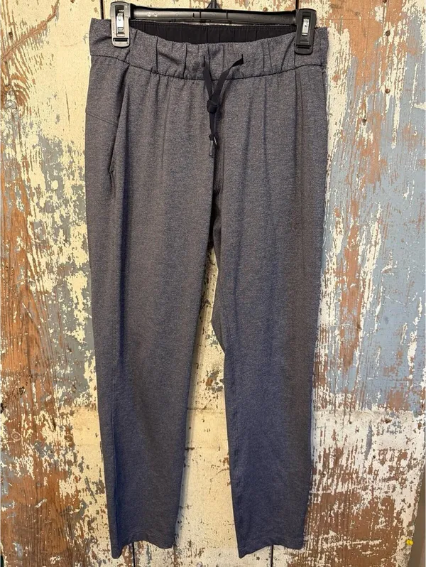 Lululemon On the Fly Pants Women's size 4, Heathered Black - Image 2