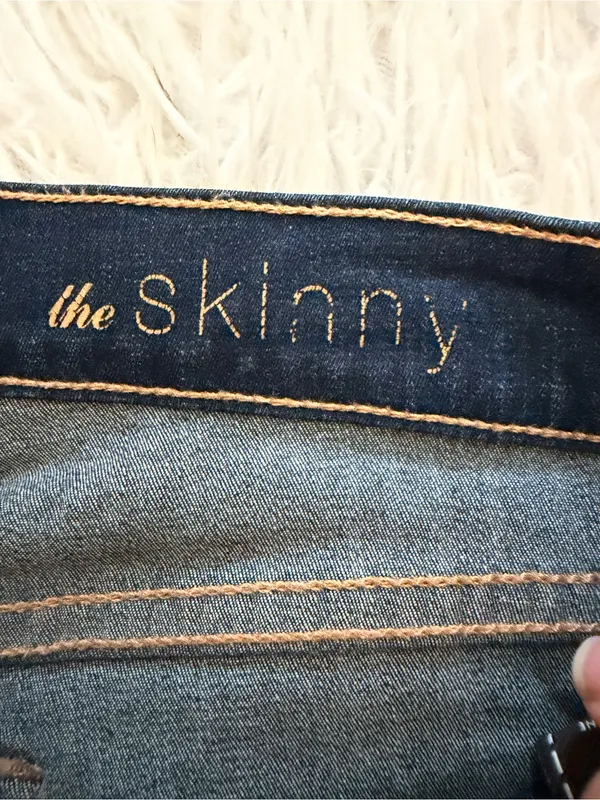 7 For All Mankind The Skinny Jeans Size 27 Dark Wash - Image 3