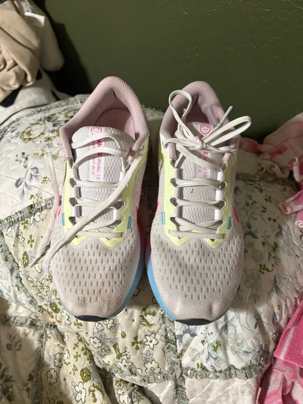 Nike Shoes Women’s - Image 2