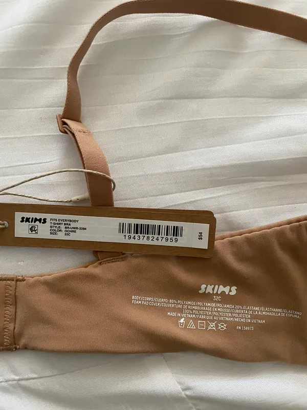 SKIMS Fits Everybondy Tshirt Bra - Image 6