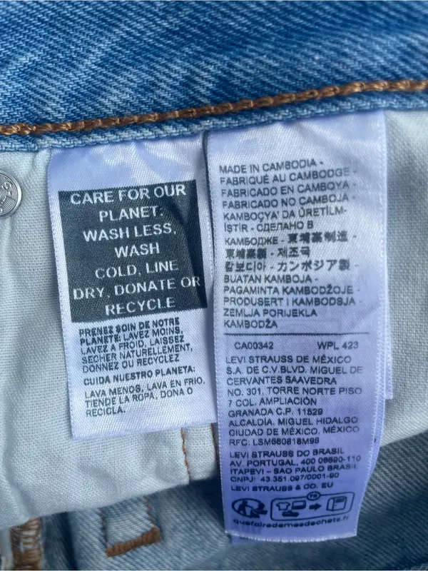 Levi’s 501 High Rise Shorts, Size 28 - Image 8