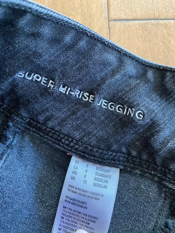 American Eagle Outfitters Jeans - Image 3