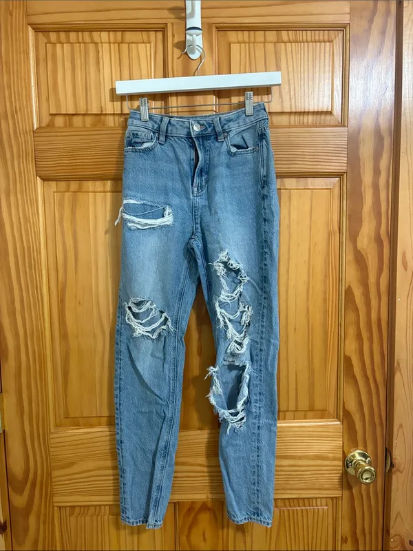 American Eagle Comfort Stretch Waistband Distressed Mom Jeans Size 000 - Image 2
