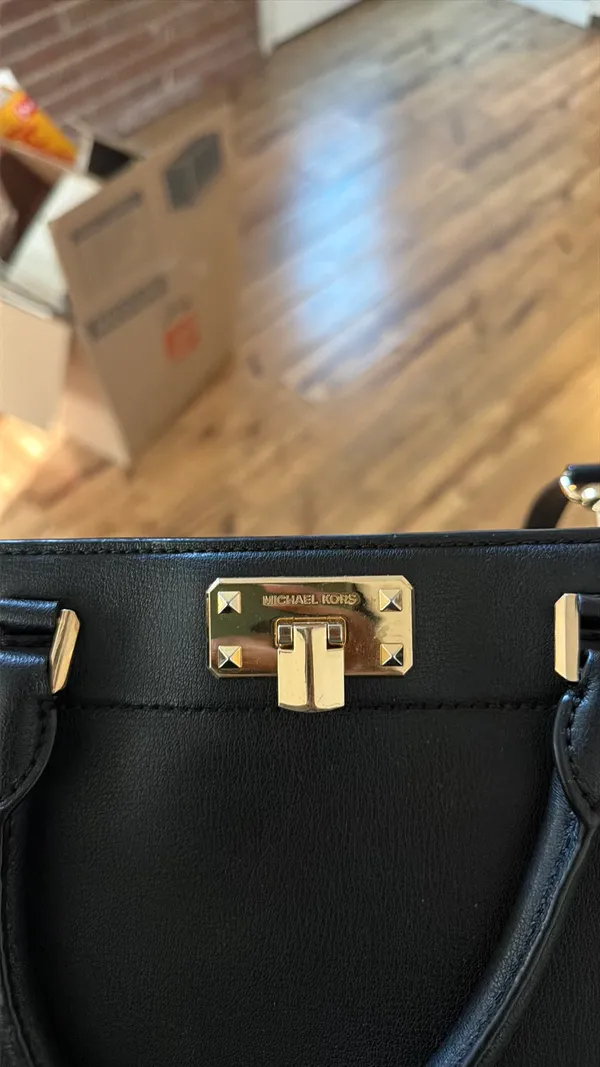 Michael Kors Purse Leather Black Crossbody - Image 4