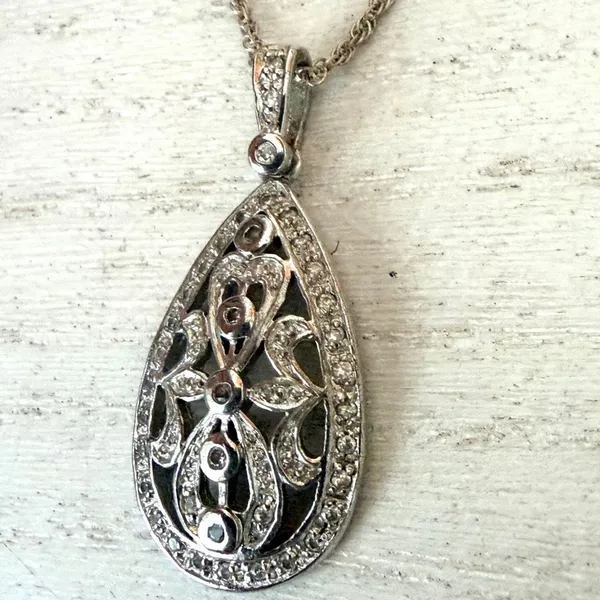 Clear Stone Teardrop Filigree Pendant Necklace - Image 3