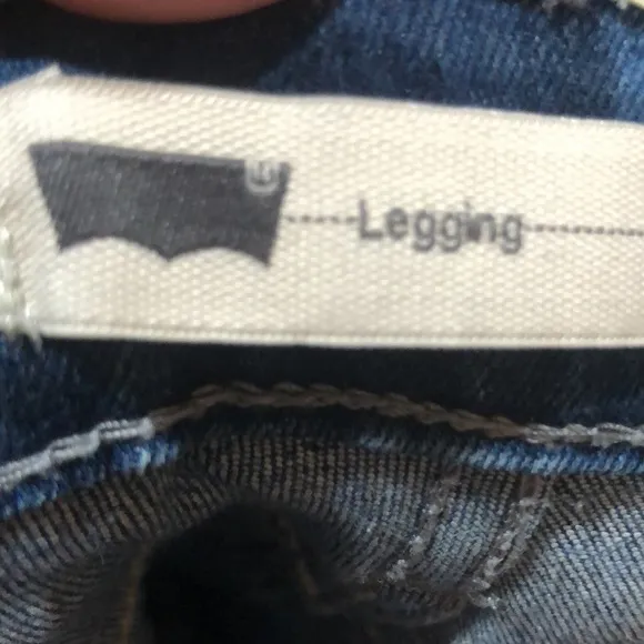 Levis Strauss full length Jegging - Image 7