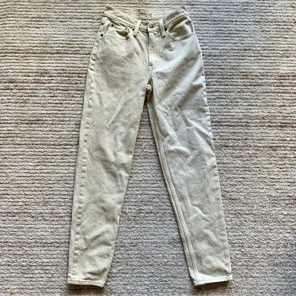Levi’s 80s Mom Jeans 100% Cotton Ecru Size 24 - Image 2