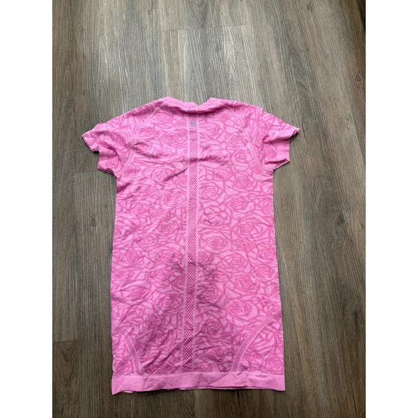 Lululemon Swiftly Tech Short Sleeve Crew Pink Rose Floral Jacquard Size 6 - Image 3