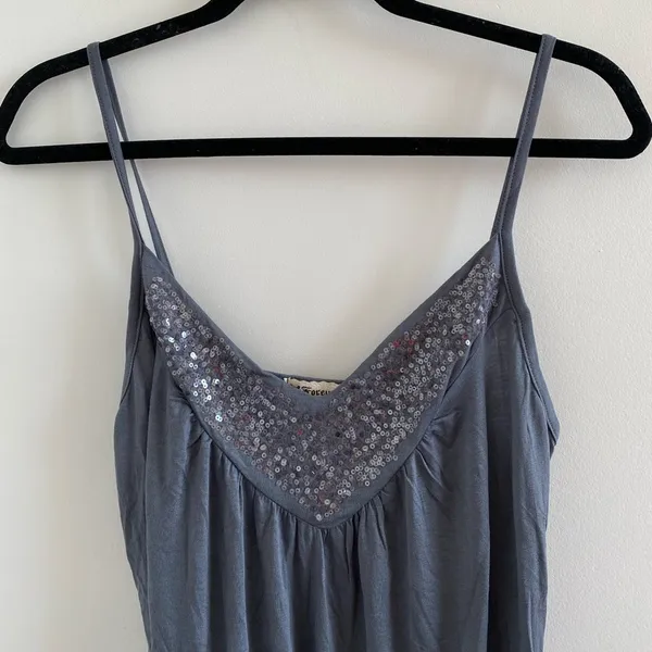 Forever 21 Gray Sequin Embellished V-Neck Blouse Size L New W/O Tag - Image 2