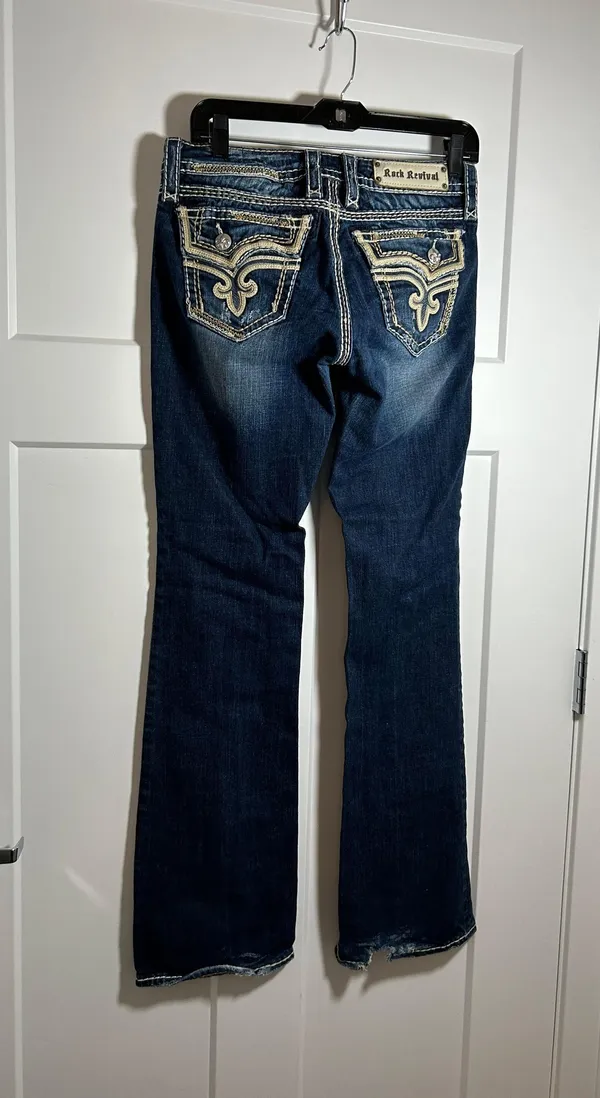 Tall!! Size 27/size 4 women’s bootcut jeans - Image 5