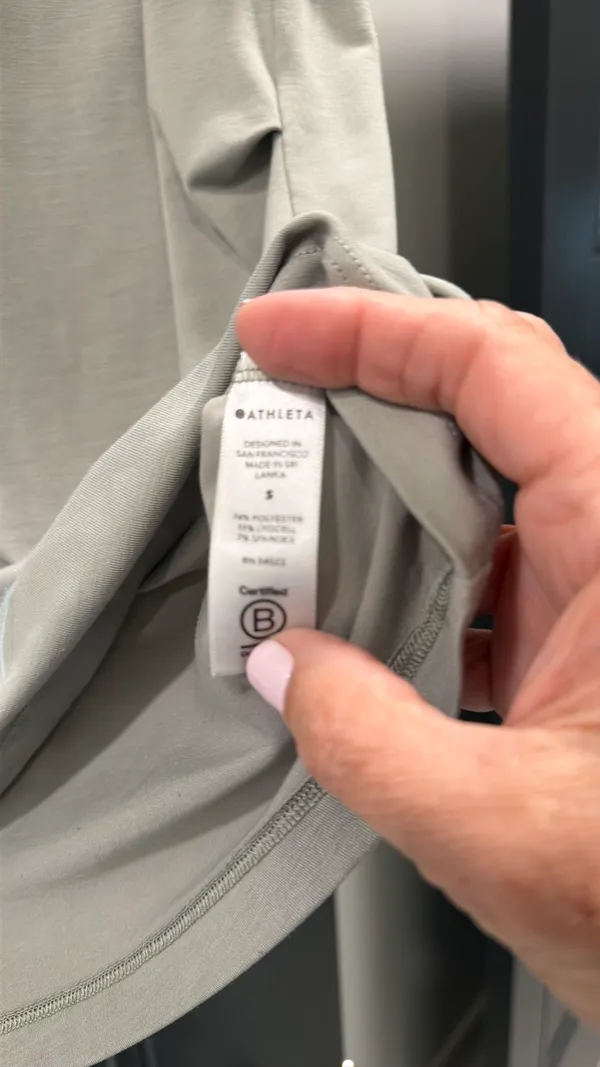 Athleta Top Women’s Small - Image 3