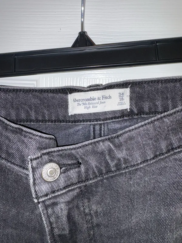 Abercrombie Jeans 90s High-Rise Relaxed - Image 2