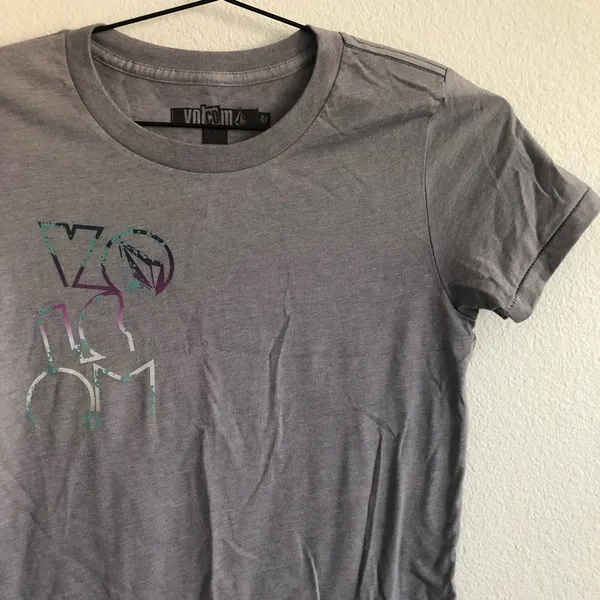 Volcom Grey Tee. Size Medium - Image 2