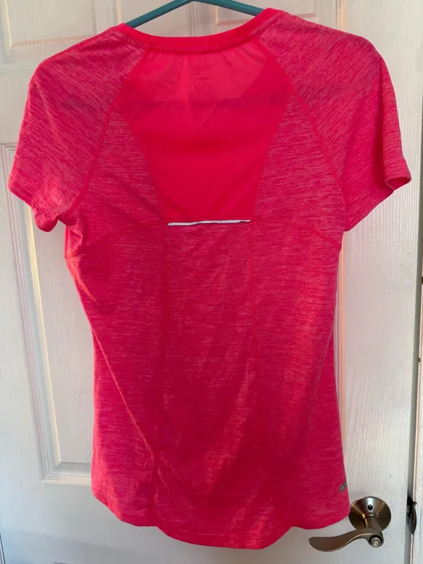 Danskin Hot Pink Short Sleeve V-Neck Performance Tee - Image 3