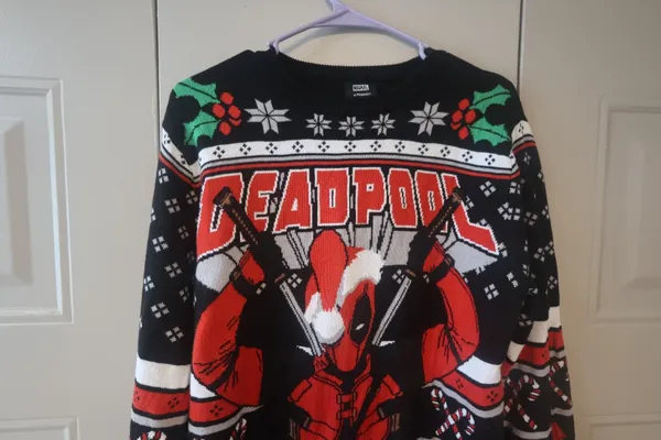 Primark deadpool ugly Christmas sweater in black, red and white size medium. - Image 4