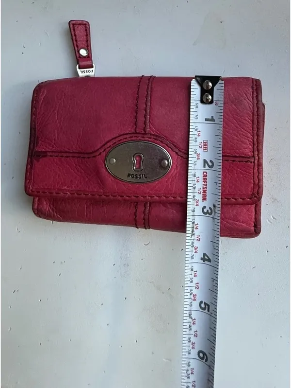 Fossil Red Leather Trifold Wallet with Zipper Pocket - Image 9