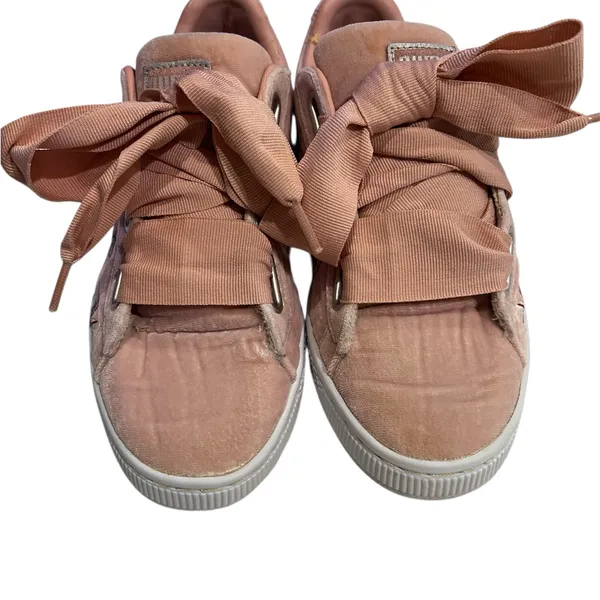 Puma Basket Heart Hyper Embroidery women's shoes size 7 - Image 3