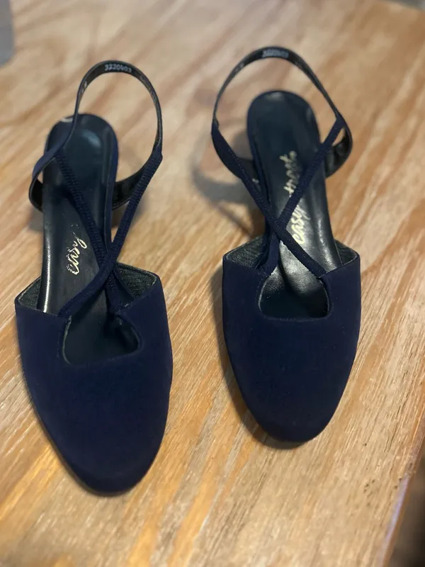 Easy Street Kitten Slingback Heels - Image 3