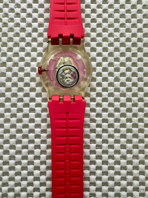 Swatch Watch Jelly in Jelly Pink Sea SUJK103 Vintage 2006 - Image 5