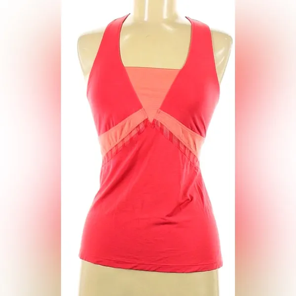 Lululemon Swift Speed Top, Size 6 - Image 9