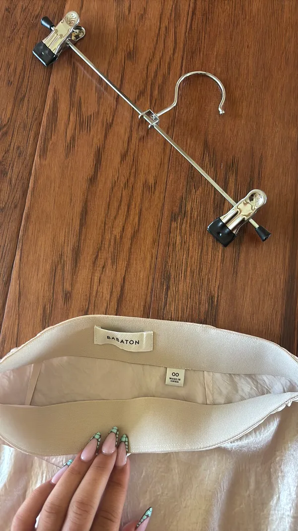 Aritzia Babaton Skirt - Image 2