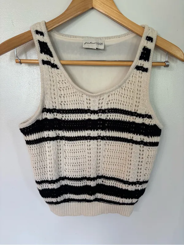 Freshman 1966 2 piece black/white crochet skirt set - Image 5