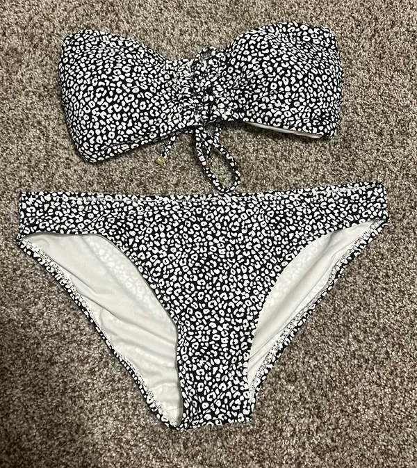 Michael Kors Bikini Set - Image 3