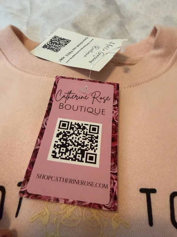 I want to be Beth Dutton when I grow up pink crewneck - Image 5