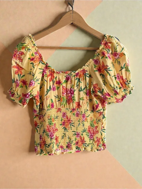 No Boundaries‎ Yellow Floral Puff-Sleeve Crop Top - Image 2