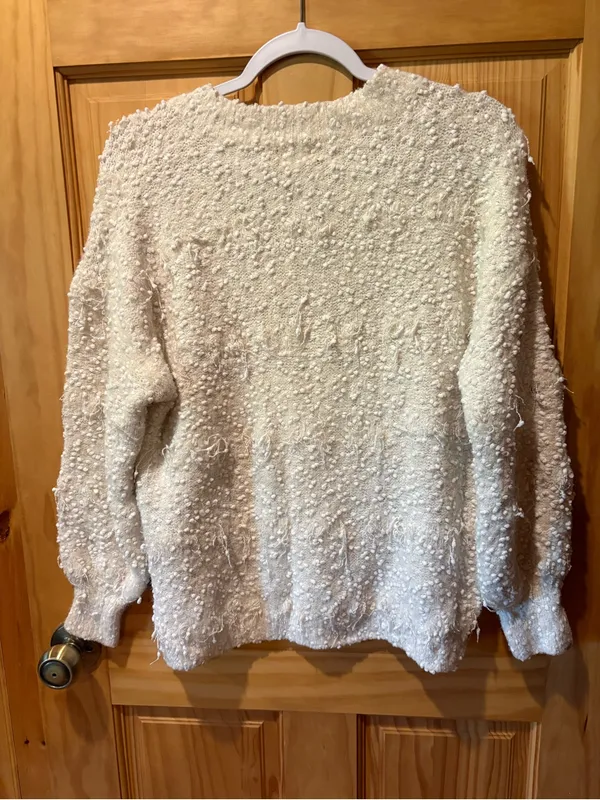 POL Clothing V-Neck Teddy Pullover Sweater in Ivory Women’s M - Image 2