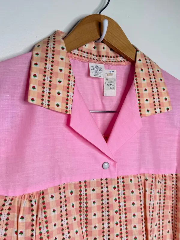 Vintage Deadstock Pearl Snap Strawberry Print Top Smock Pockets Women’s Size XL - Image 5