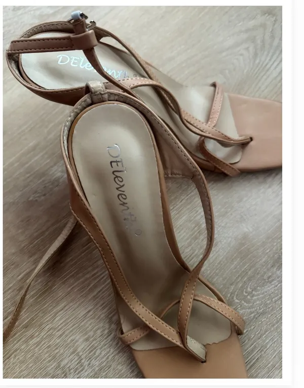 DEleventh Nude Strappy Square-Toe Heels EU 38 - Image 4