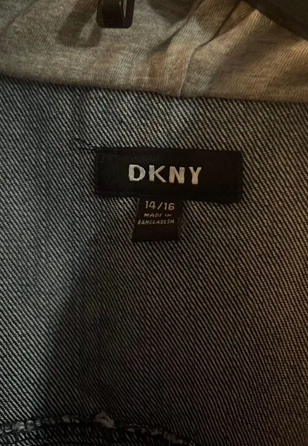Donna Karan New York Women's Jean Jacket With Hoodie Size 14/16 - Image 6