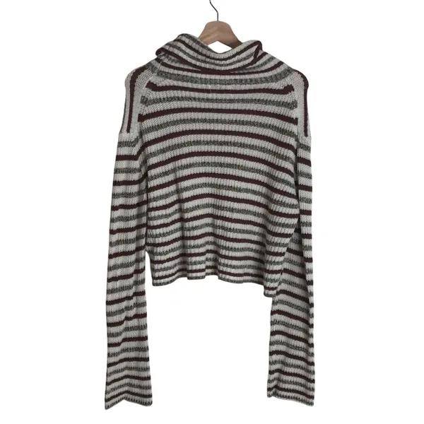 Urban Outfitters Women's Mackenna Stripe Mock Neck Cropped Pullover Sweater L - Image 8